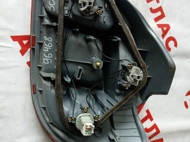 Стоп TOYOTA Vitz 