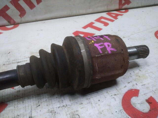 Привод короткий HONDA Stream D17A