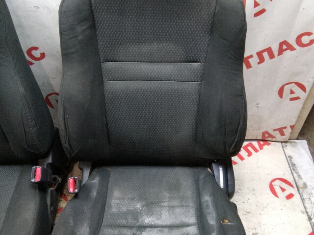 Сиденье TOYOTA Avensis 