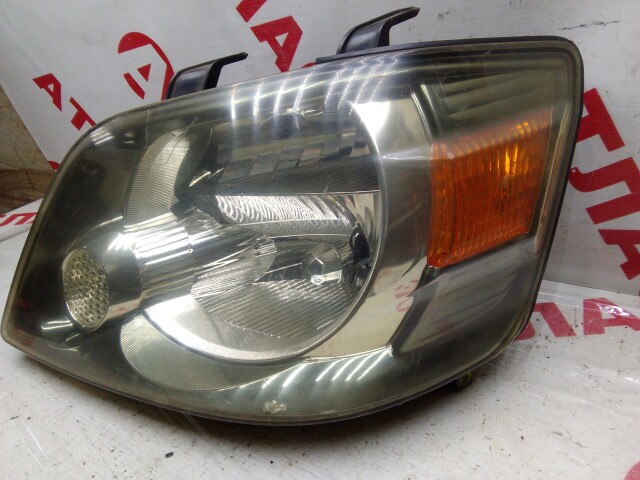 Фара TOYOTA Noah 