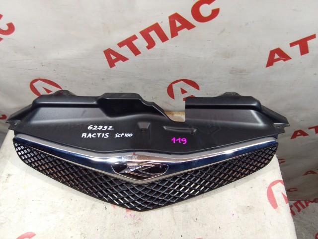 Решетка радиатора TOYOTA Ractis 