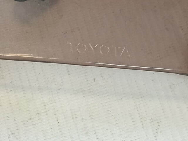 Ветровик TOYOTA Vitz 