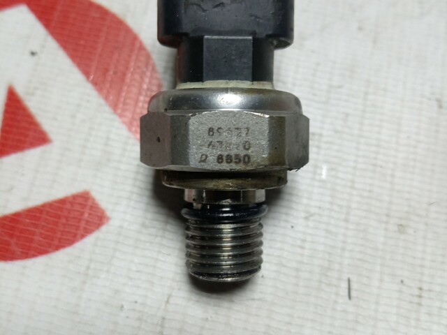 Датчик давления масла TOYOTA RAV4 3ZR-FE