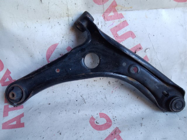 Рычаг TOYOTA Platz 