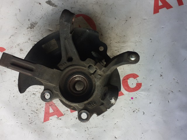 Ступица NISSAN Serena 