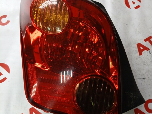 Стоп TOYOTA Ist 