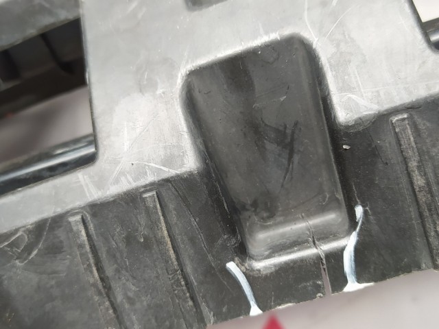 Решетка радиатора HYUNDAI Solaris 