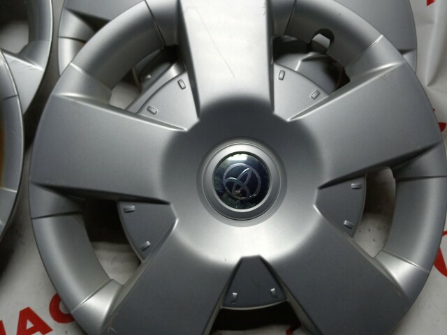 Колпак на колесо TOYOTA - 