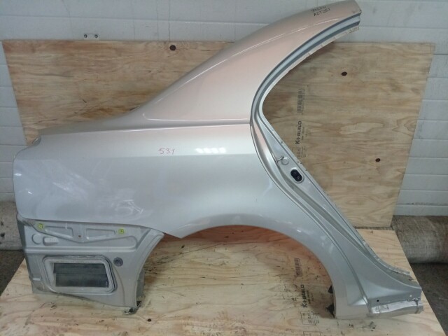 Крыло заднее TOYOTA Avensis 