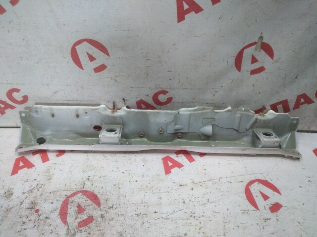 Телевизор TOYOTA Ist 