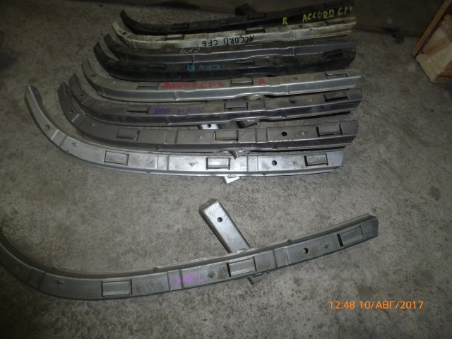 Планка под фару HONDA Torneo 