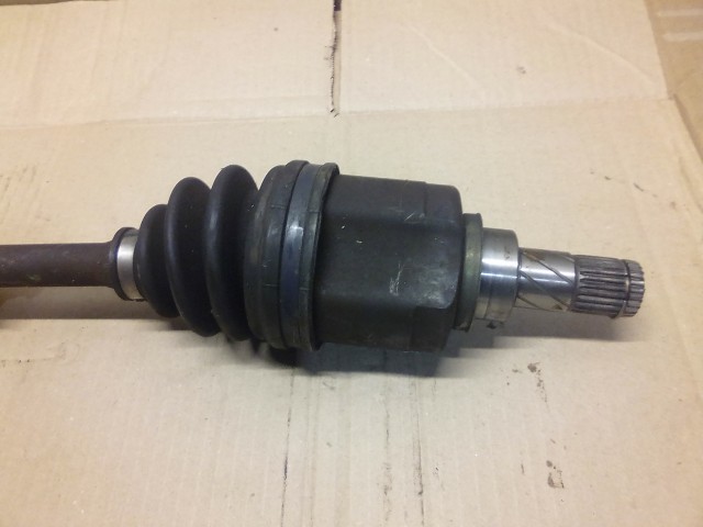 Привод длинный NISSAN Cube 