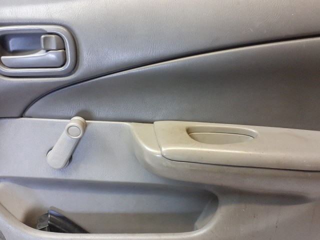 Дверь NISSAN Sunny 