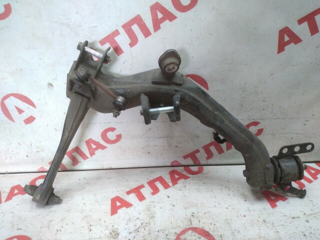 Рычаг TOYOTA Avensis 