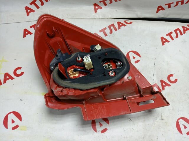 Стоп TOYOTA Ractis 