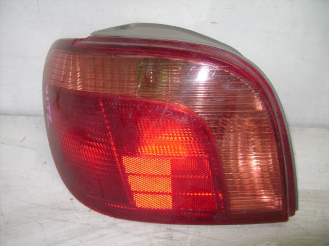 Стоп TOYOTA Vitz 