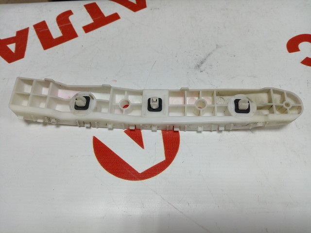 Крепление бампера NISSAN Juke 