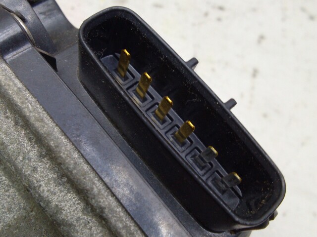 Дроссельная заслонка TOYOTA Avensis 3ZR-FAE