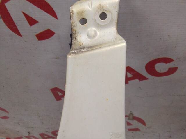 Крыло TOYOTA Ist 