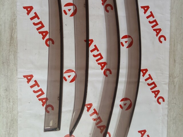 Ветровик TOYOTA Corolla Axio 