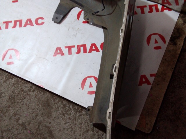 Бампер задний TOYOTA Avensis 