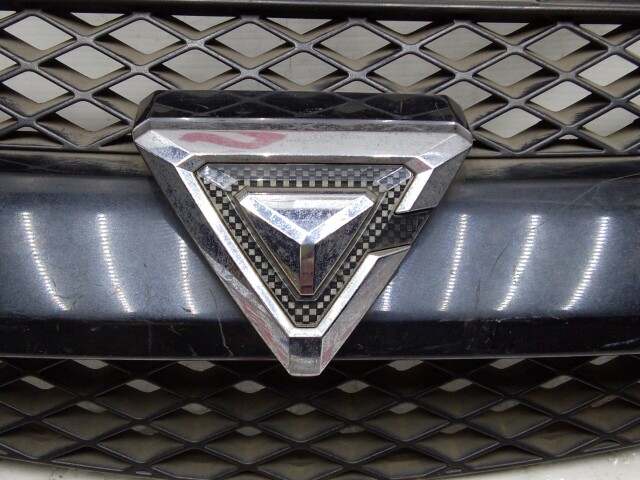 Решетка радиатора TOYOTA Caldina 