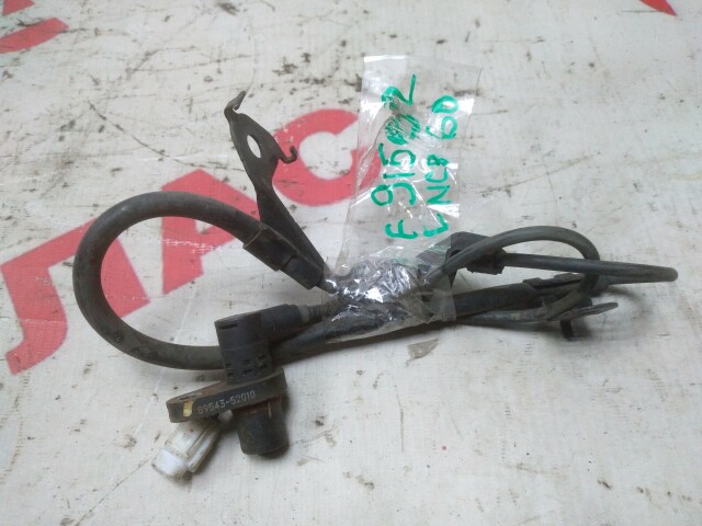 Датчик ABS TOYOTA Ist 