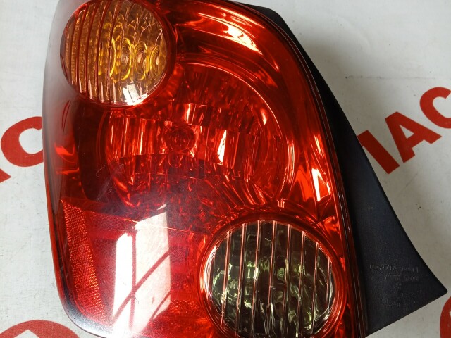 Стоп TOYOTA Ist 