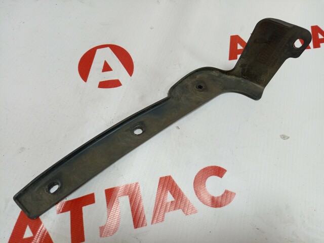 Подкрылок NISSAN Bluebird Sylphy 