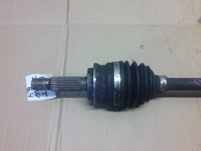 Привод короткий MITSUBISHI Colt 