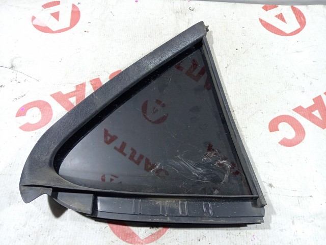 Треугольник (стекло) NISSAN Sunny 