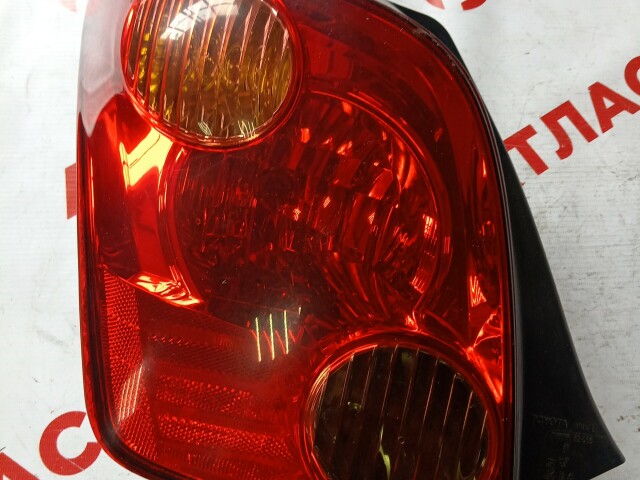 Стоп TOYOTA Ist 