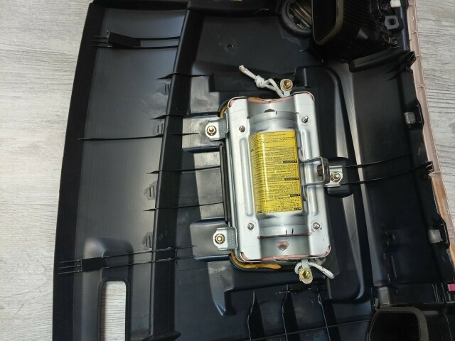 Торпедо TOYOTA Corolla Runx 