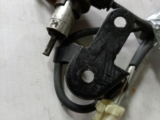 Датчик ABS MAZDA Premacy 