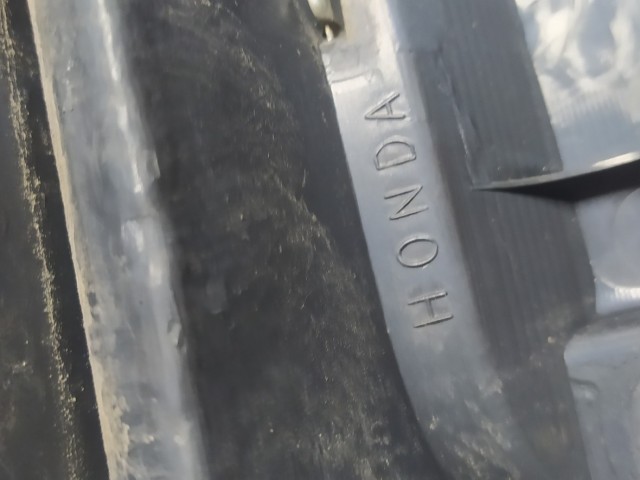 Решетка радиатора HONDA CR-V 