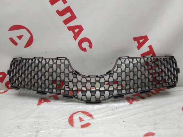 Решетка радиатора TOYOTA Vitz 