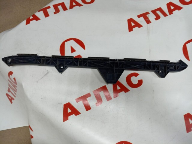 Крепление бампера TOYOTA Avensis 