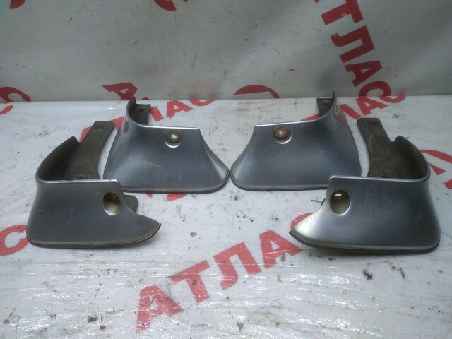 Брызговик TOYOTA Camry 