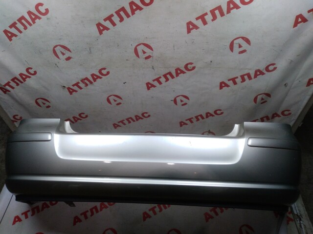 Бампер задний TOYOTA Avensis 