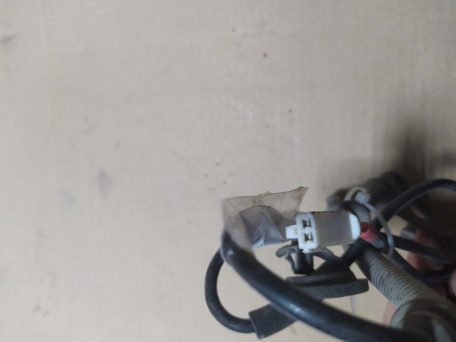 Датчик ABS HYUNDAI Solaris G4FA