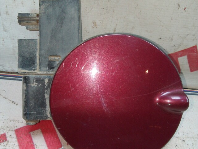 Лючок бензобака FORD Focus II 