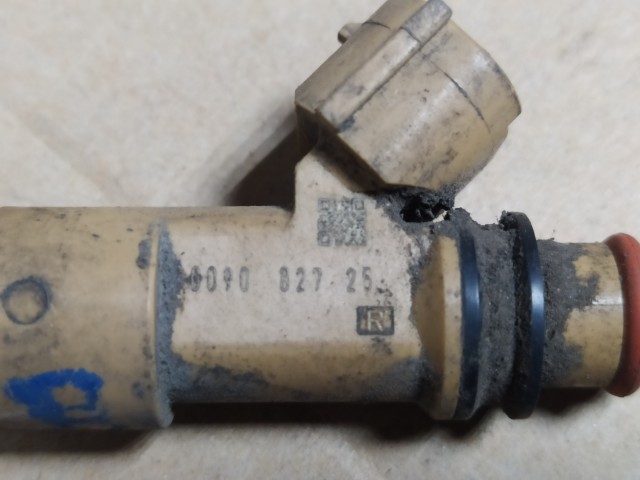 Форсунка ДВС SUBARU - EJ20A