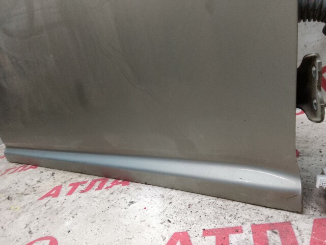 Дверь TOYOTA Avensis 