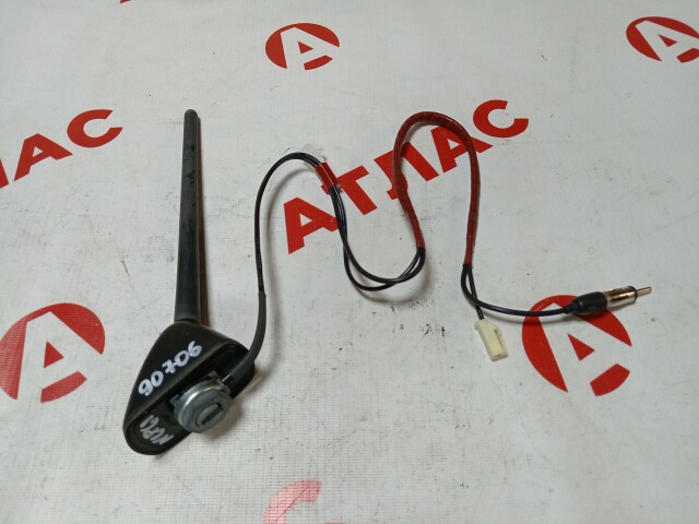 Антенна TOYOTA Ist 