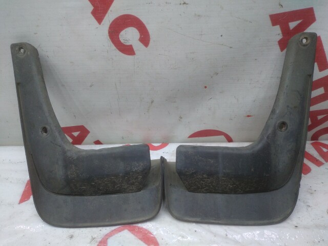 Брызговик TOYOTA Carina 