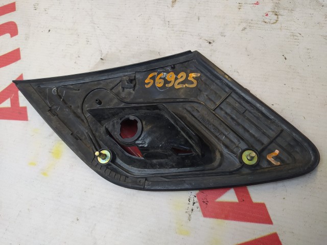 Вставка багажника TOYOTA Cresta 