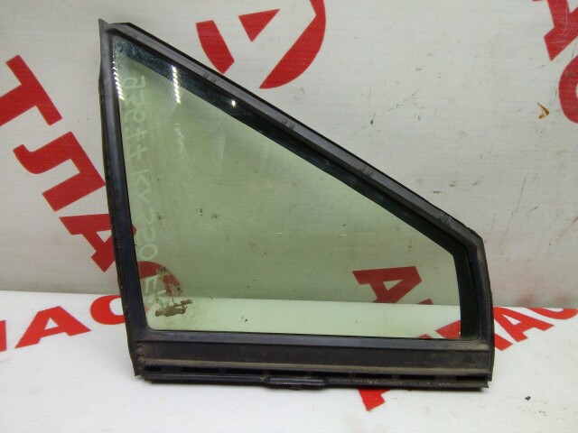 Треугольник (стекло)  LEXUS 