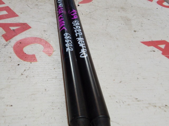 Амортизатор  капота TOYOTA Camry 