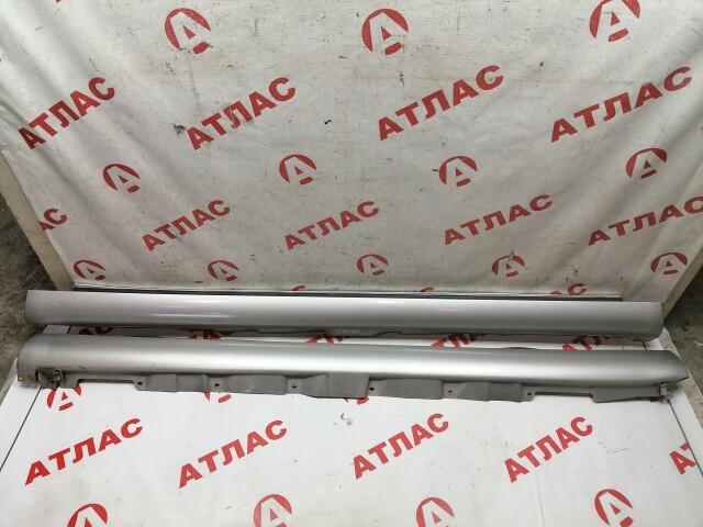 Накладка порога TOYOTA Avensis 