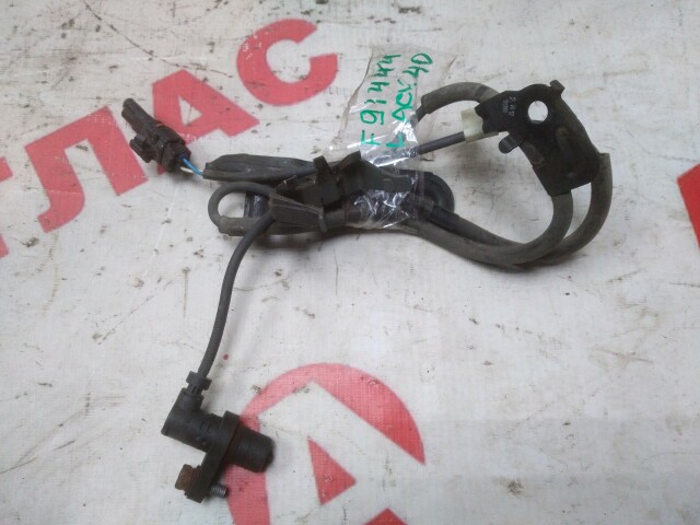 Датчик ABS TOYOTA Camry 